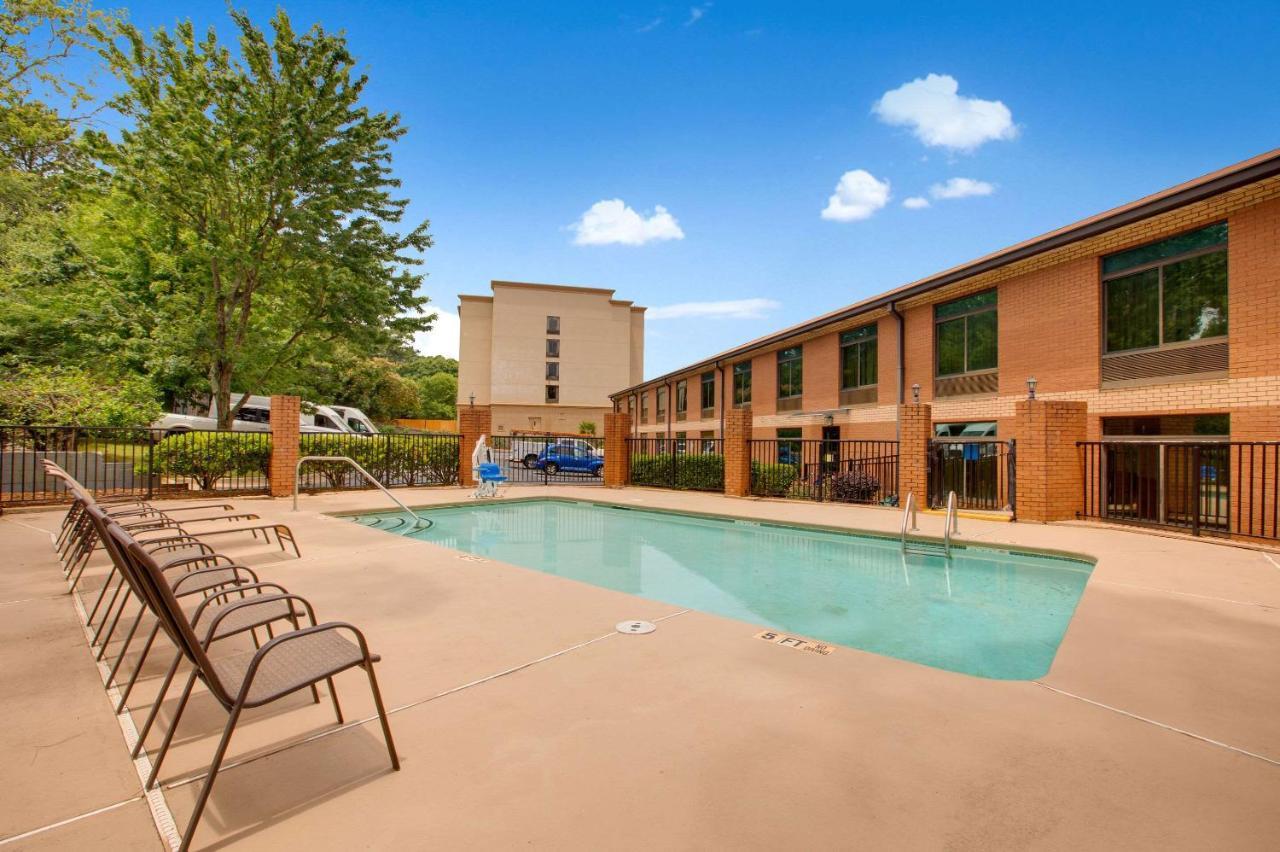 Hotel Clarion Pointe Atlanta Airport College Park Exterior foto